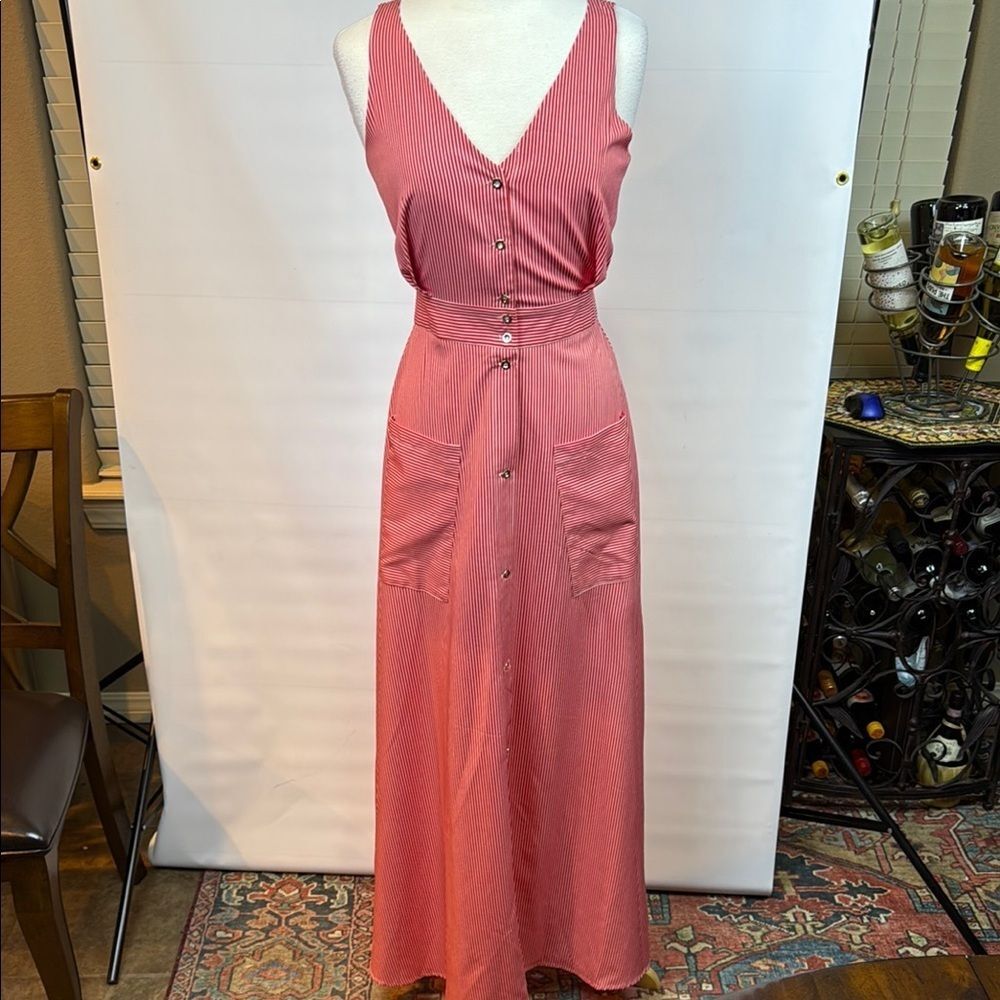 Boohoo Red Pink Sleeveless V-Neck Sundress, Size 6